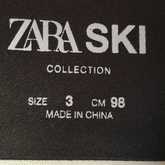 NWT. Zara Kids White Hooded Ski Jacket. Size 3. - Picture 6 of 13